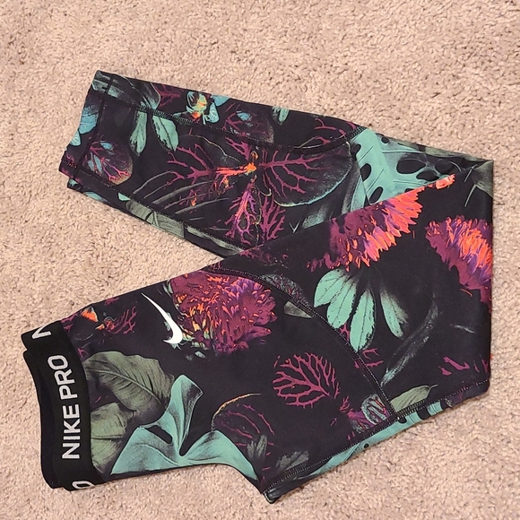 Nike Dri-fit Leggings - Picture 4 of 4